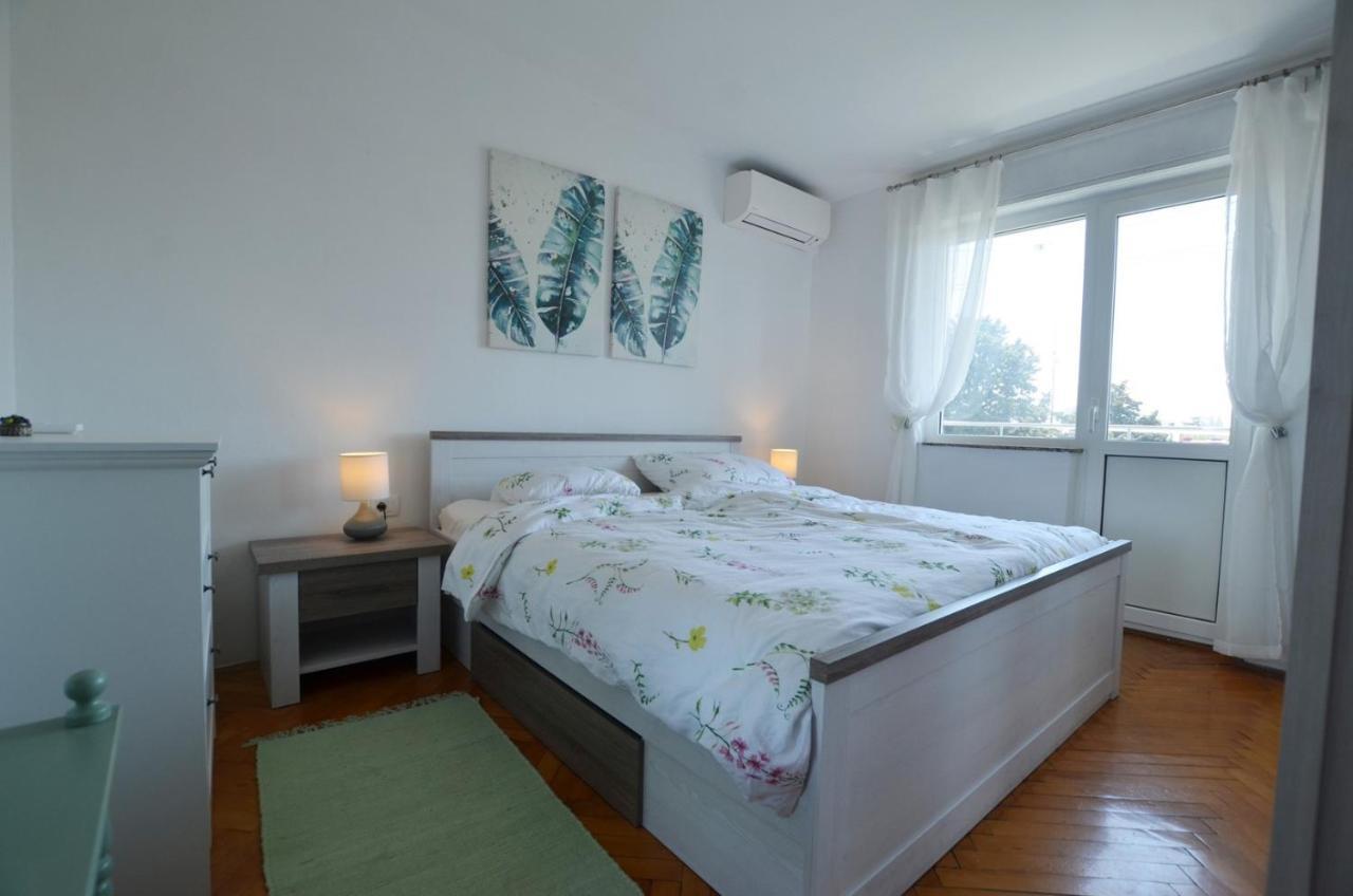 Sarah Apartment روفينج المظهر الخارجي الصورة